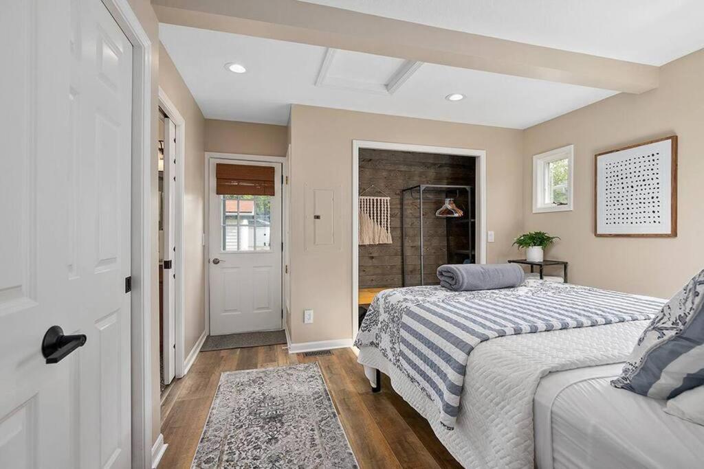 Villa 2Min Walk Downtown-Pet Friendly-Offstreet Parking Saugatuck Esterno foto