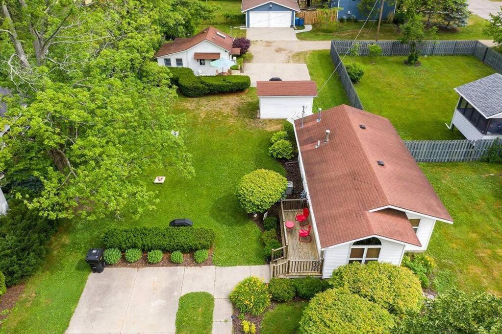 Villa 2Min Walk Downtown-Pet Friendly-Offstreet Parking Saugatuck Esterno foto