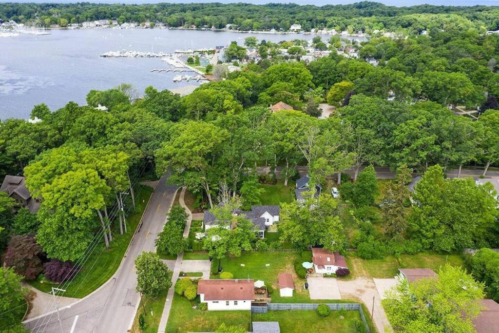 Villa 2Min Walk Downtown-Pet Friendly-Offstreet Parking Saugatuck Esterno foto