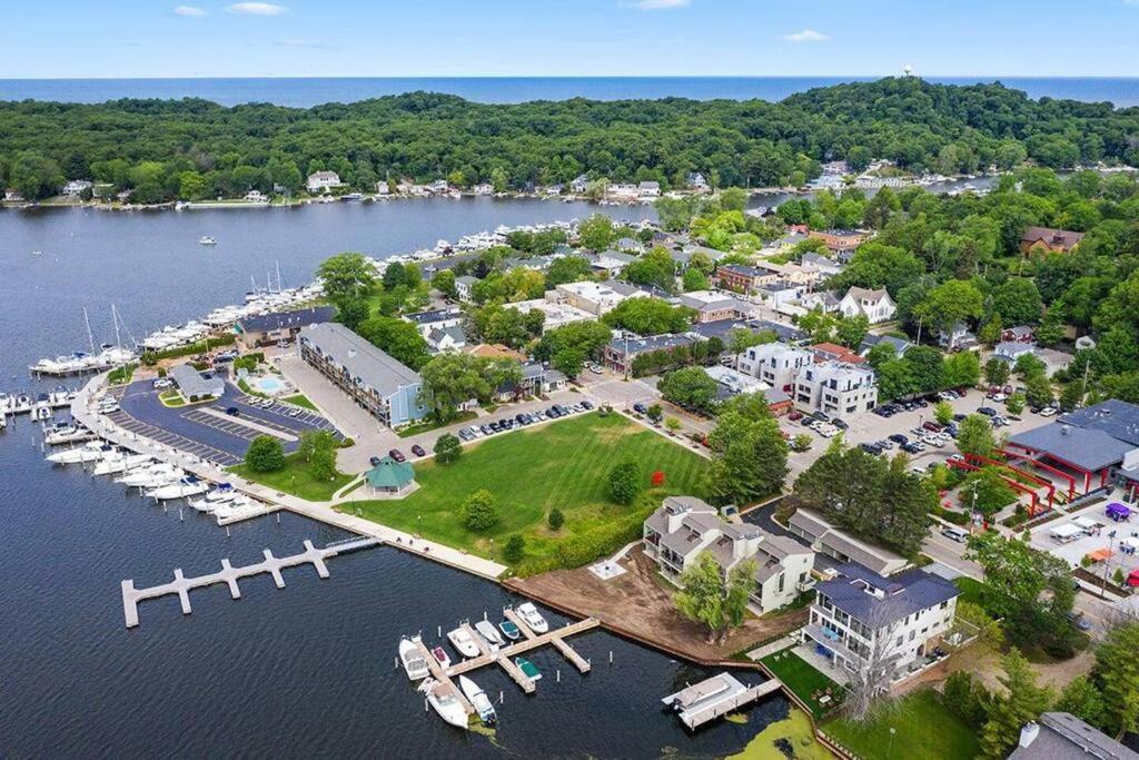 Villa 2Min Walk Downtown-Pet Friendly-Offstreet Parking Saugatuck Esterno foto
